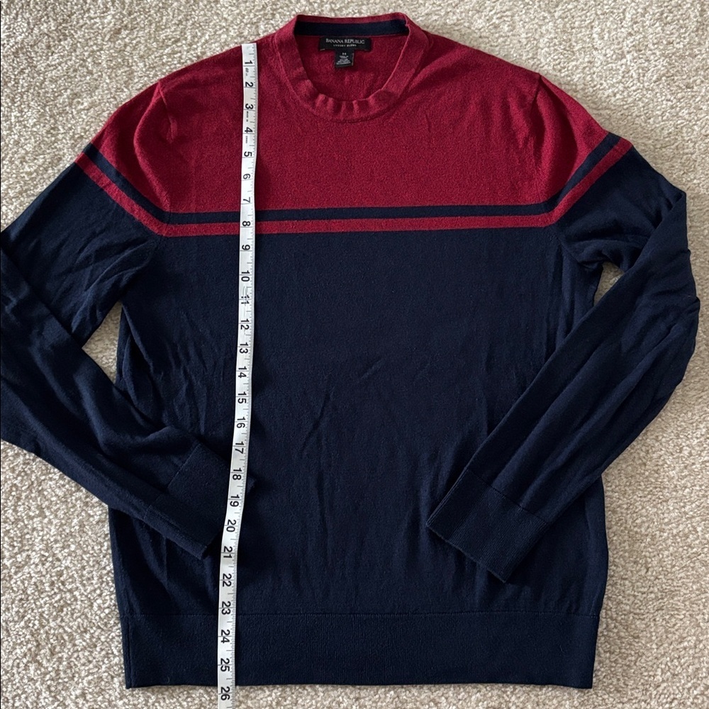 Banana Republic Red and Navy Crewneck Sweater - Picture 5 of 5